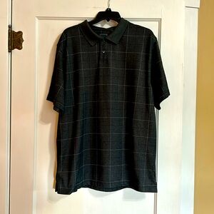 Arrow golf shirt in gray and charcoal. Size XL.